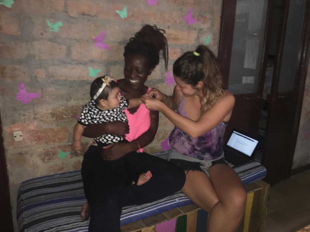 Mila Hostel Medellin Ngoại thất bức ảnh